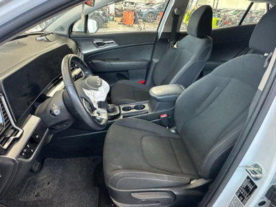Kia Sportage 1.6 CRDi MHEV Business (12)