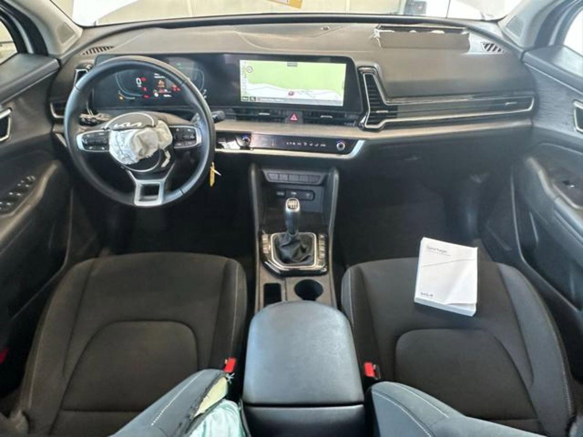 Kia Sportage 1.6 CRDi MHEV Business (15)