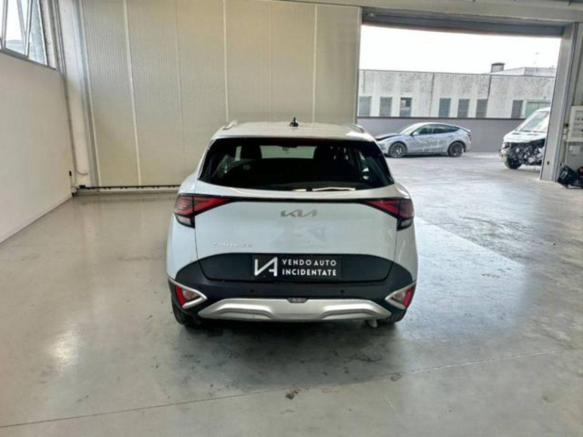Kia Sportage 1.6 CRDi MHEV Business (6)