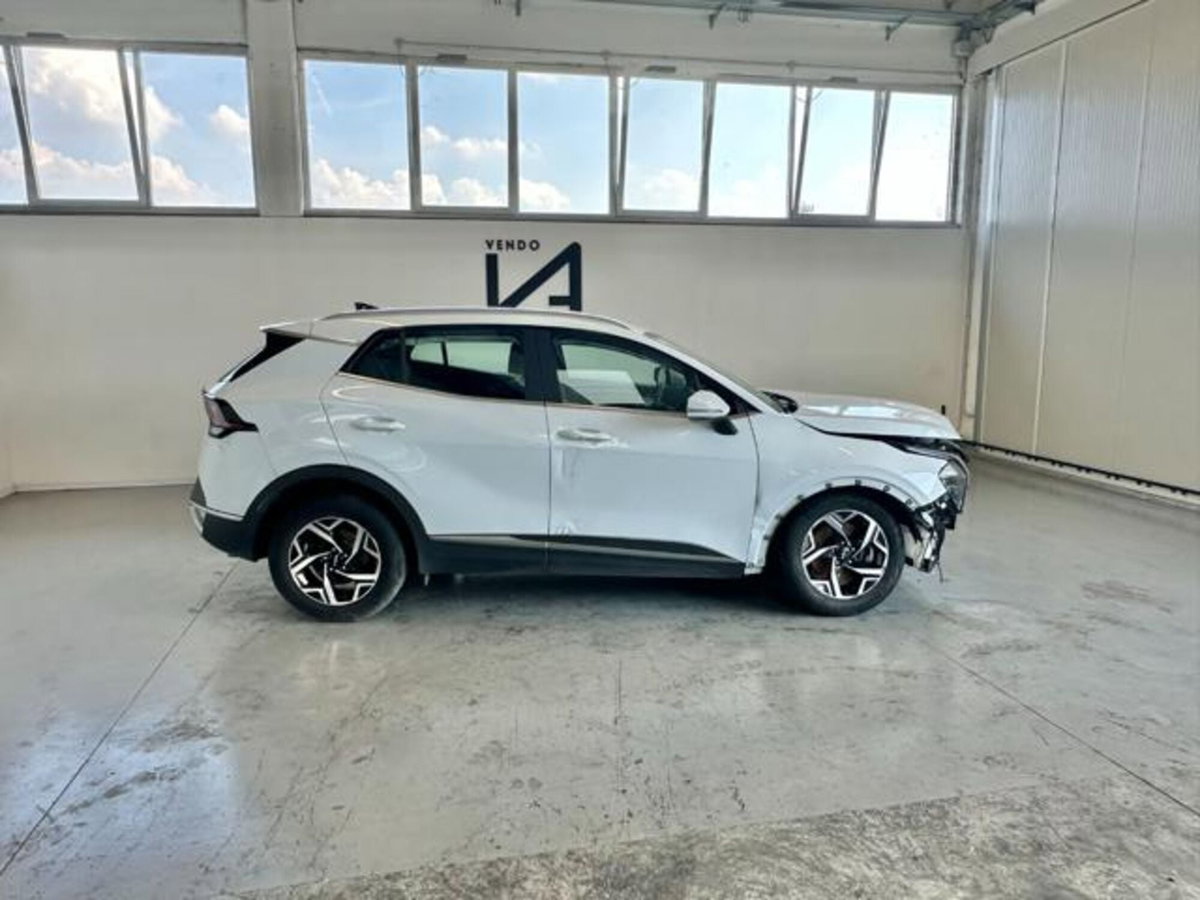Kia Sportage 1.6 CRDi MHEV Business (8)