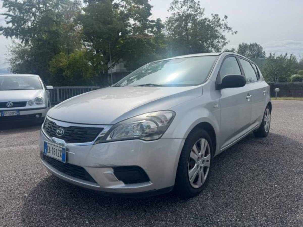 Kia cee'd 1.6 CRDi VGT 90CV 5p. LX