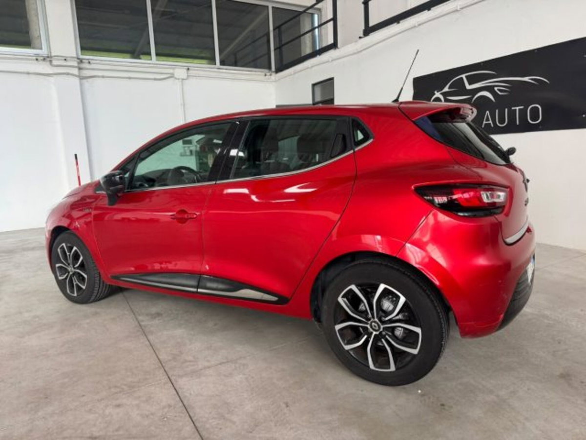 Renault Clio dCi 8V 90CV EDC Start&Stop 5 porte Energy Intens (6)