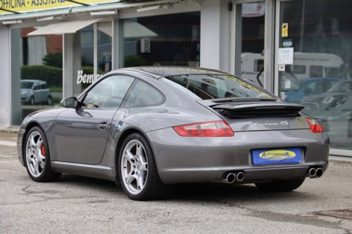 Porsche 911 Coupé Carrera 4S (3)