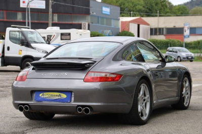 Porsche 911 Coupé Carrera 4S (8)