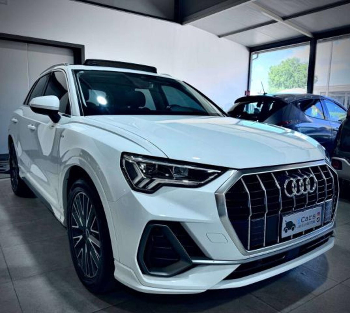 Audi Q3 35 2.0 tdi s-tronic (5)