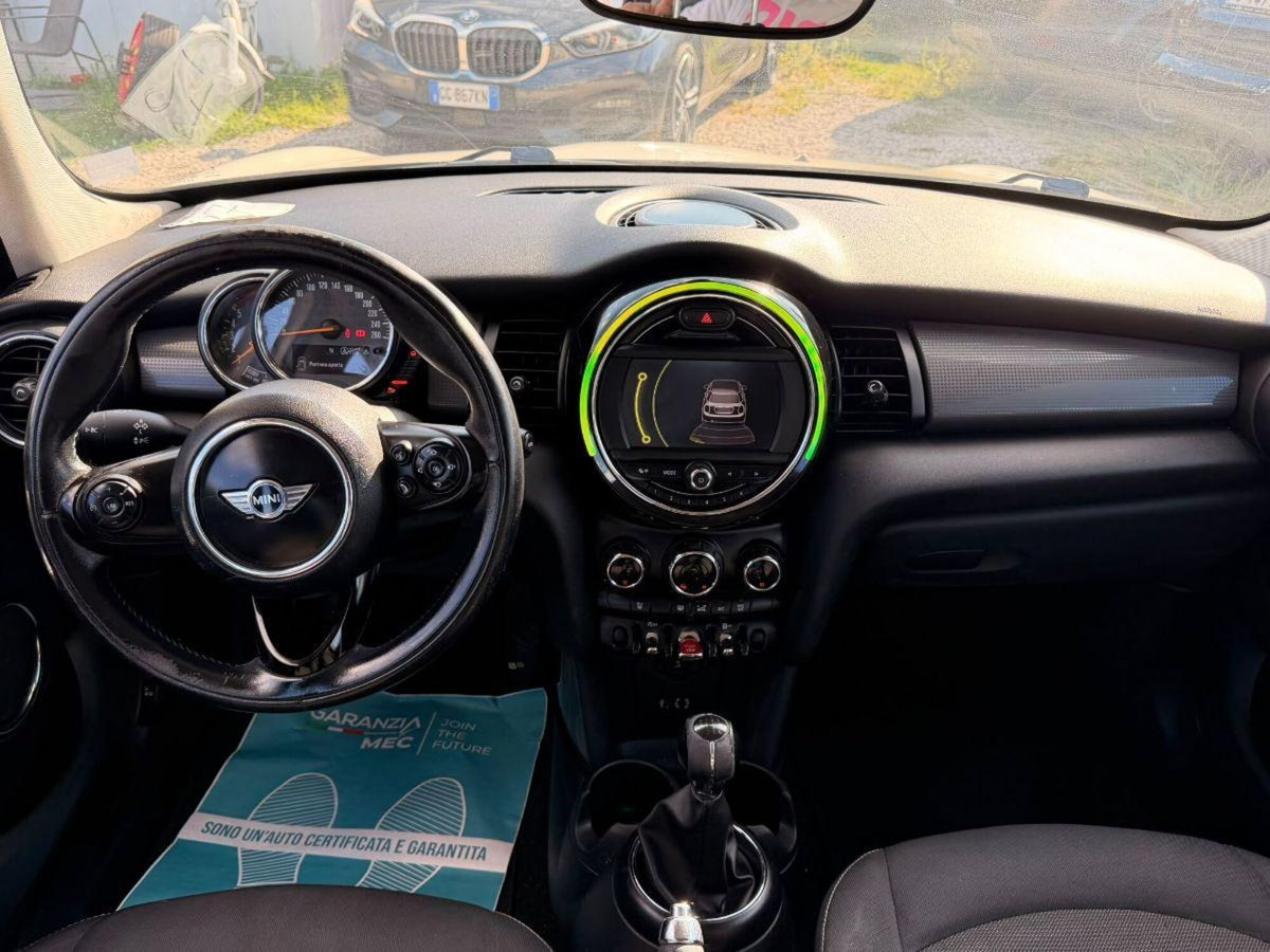MINI Mini 1.5 Cooper D Business 5 porte (8)