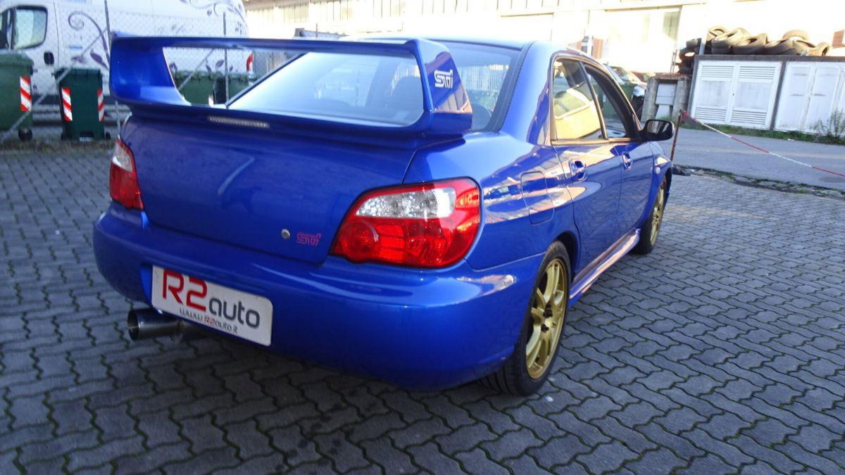Subaru Impreza 2.5 WRX STi (11)