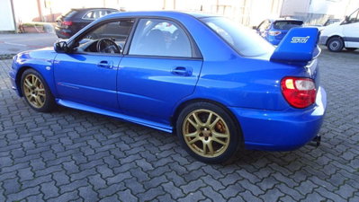 Subaru Impreza 2.5 WRX STi (8)
