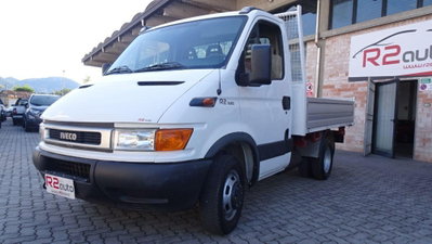 Iveco Daily Telaio 35C10 2.3 Hpi PM-RG Cabinato (3)
