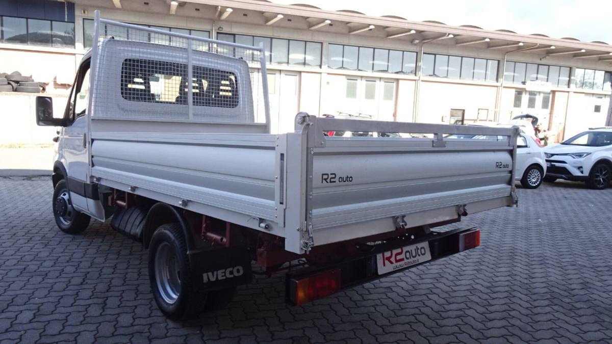 Iveco Daily Telaio 35C10 2.3 Hpi PM-RG Cabinato (8)