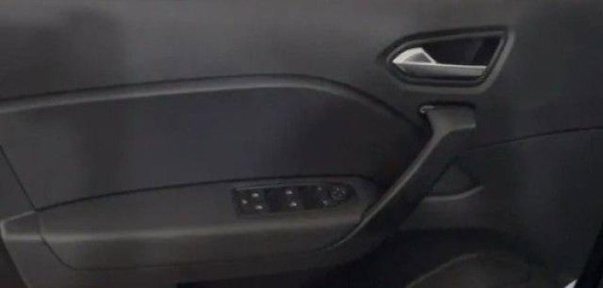 Renault Captur 1.2 eco-g Evolution 120cv (9)