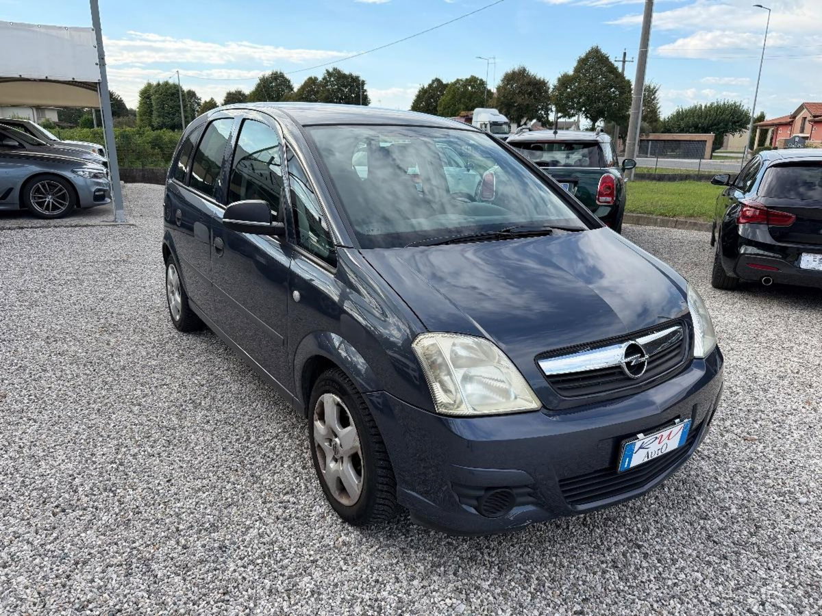 Opel Meriva 1.4 16V Cosmo (3)