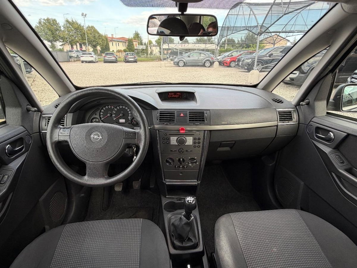 Opel Meriva 1.4 16V Cosmo (6)