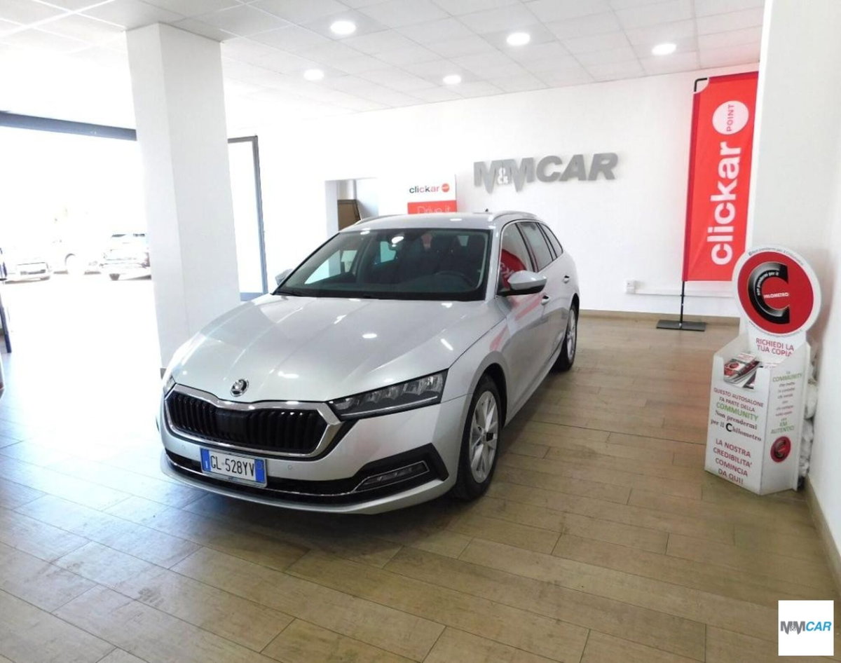 Skoda Octavia Station Wagon 2.0 TDI EVO SCR DSG Wagon Style (2)