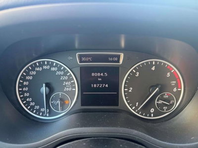 Mercedes-Benz Classe B 180 CDI Executive (13)