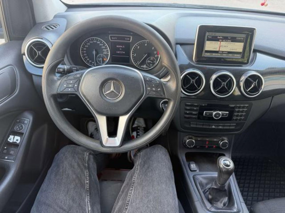 Mercedes-Benz Classe B 180 CDI Executive (14)