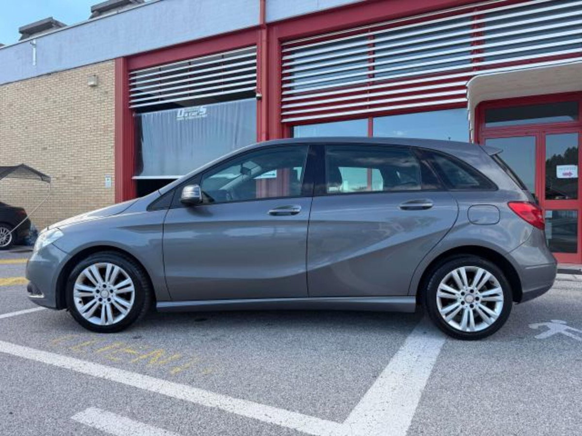 Mercedes-Benz Classe B 180 CDI Executive (4)
