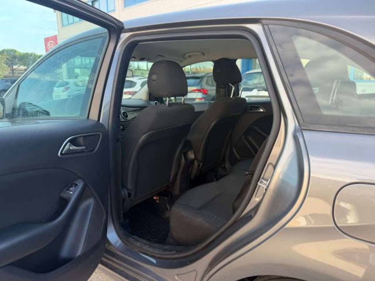 Mercedes-Benz Classe B 180 CDI Executive (5)