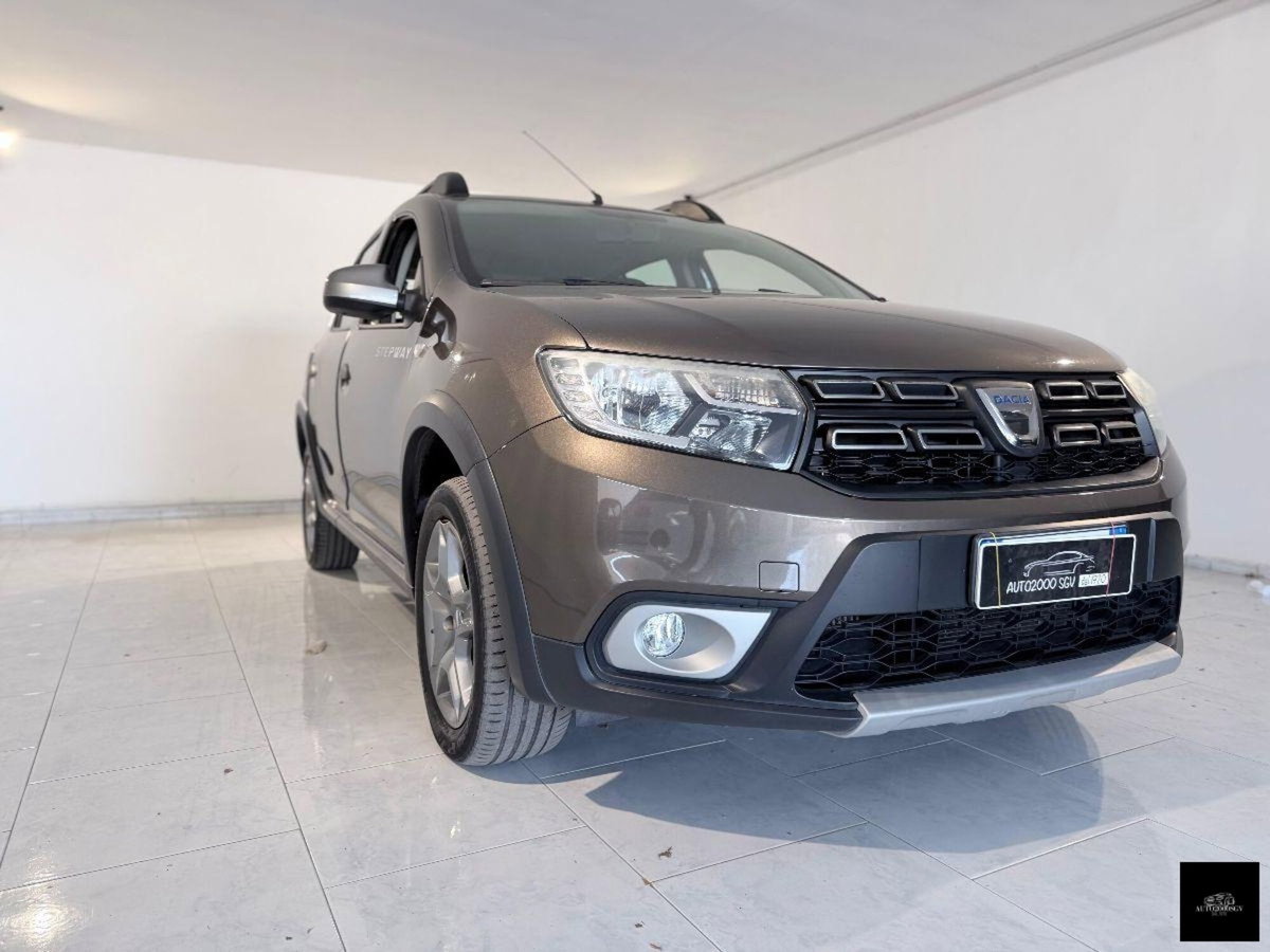 Dacia Sandero Stepway 1.5 dCi 8V 90CV (2)
