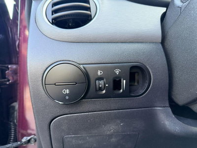 Hyundai i10 1.1 12V Fiorucci (9)