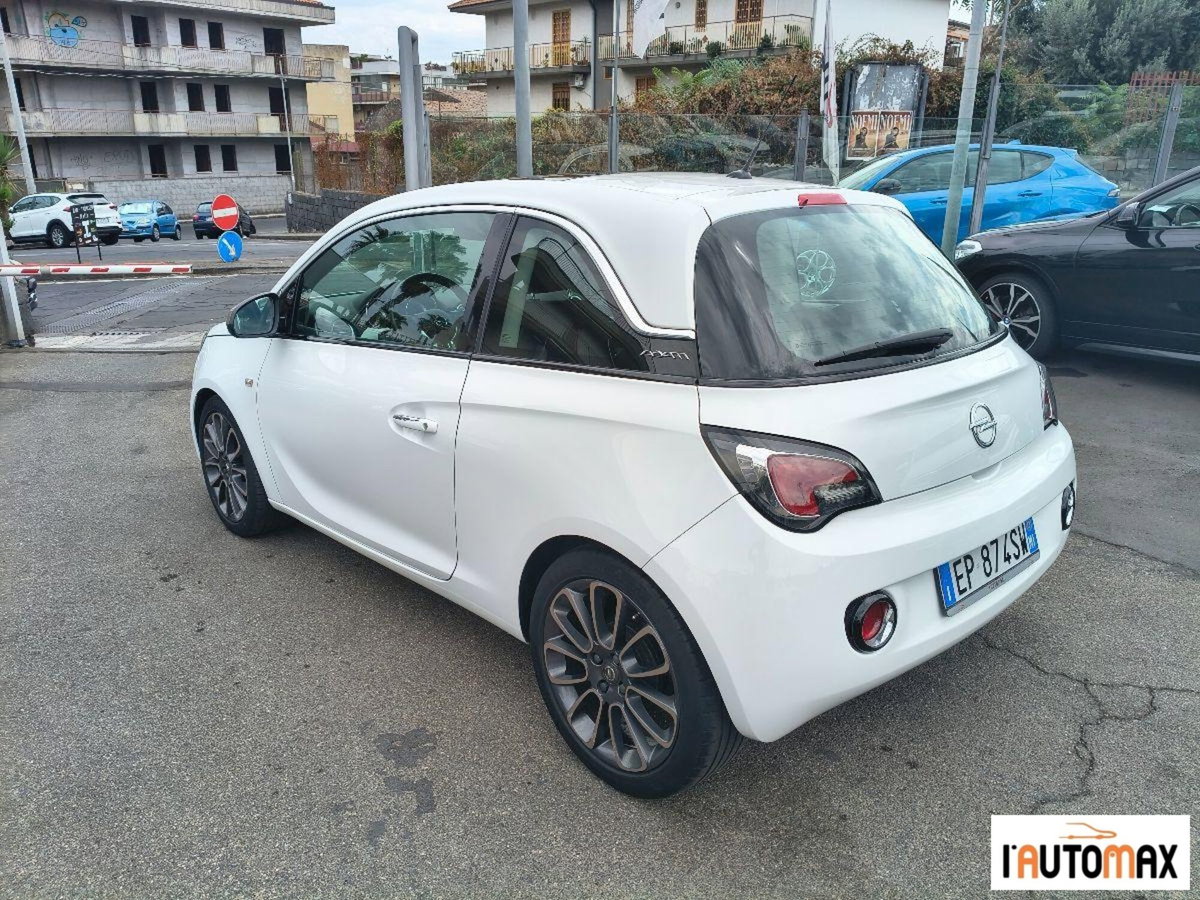 Opel Adam 1.2 70 CV Glam (10)