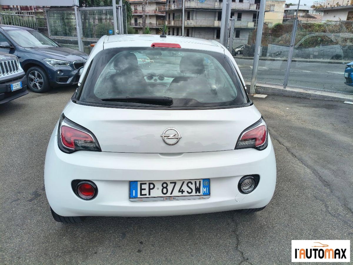 Opel Adam 1.2 70 CV Glam (11)