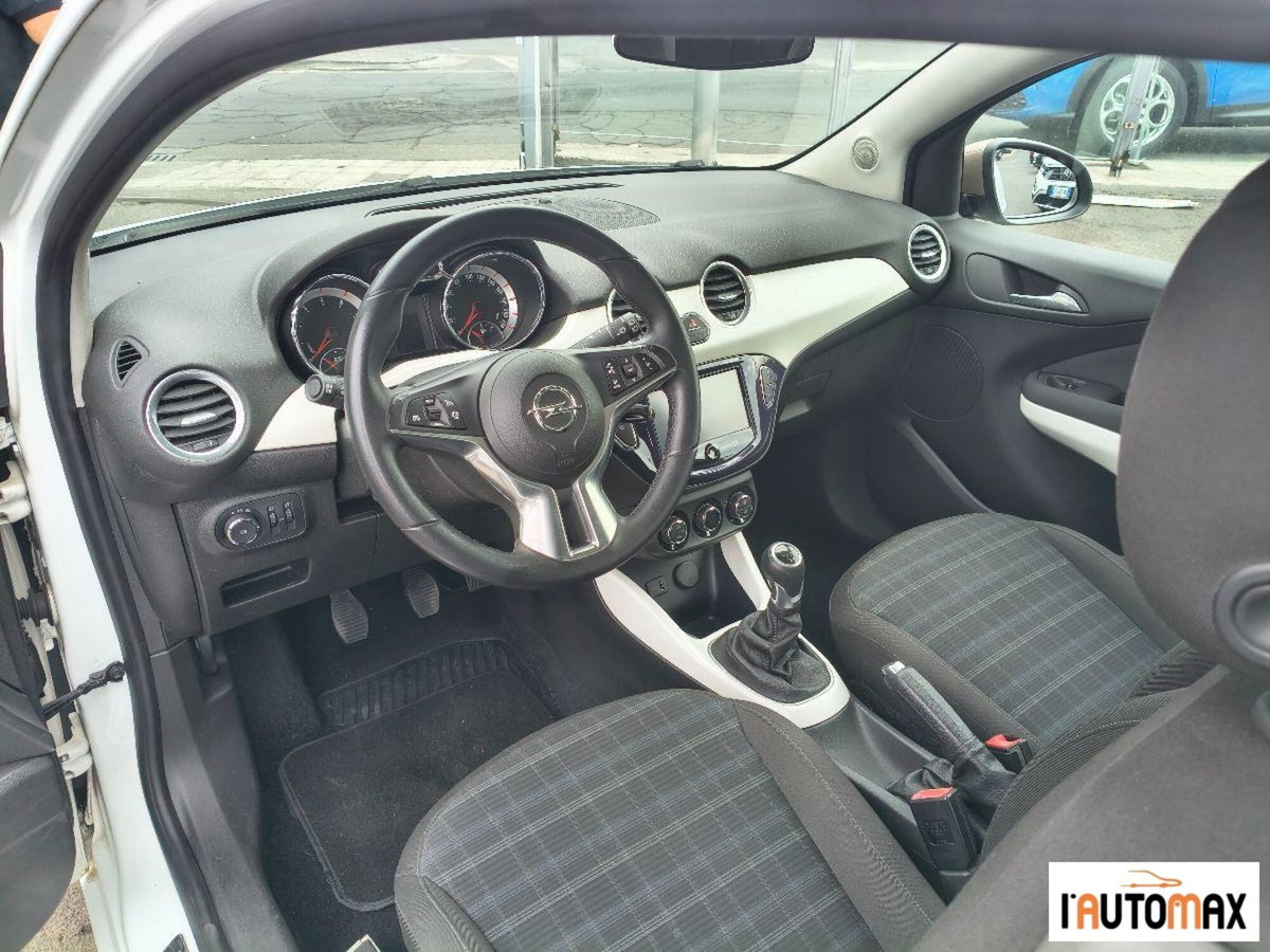 Opel Adam 1.2 70 CV Glam (4)