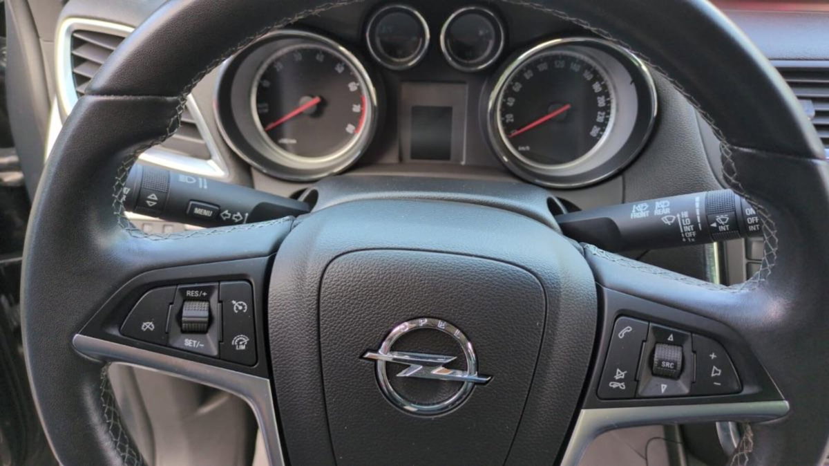 Opel Mokka 1.6 Ecotec 115CV 4x2 Start&Stop Cosmo b-Color (14)