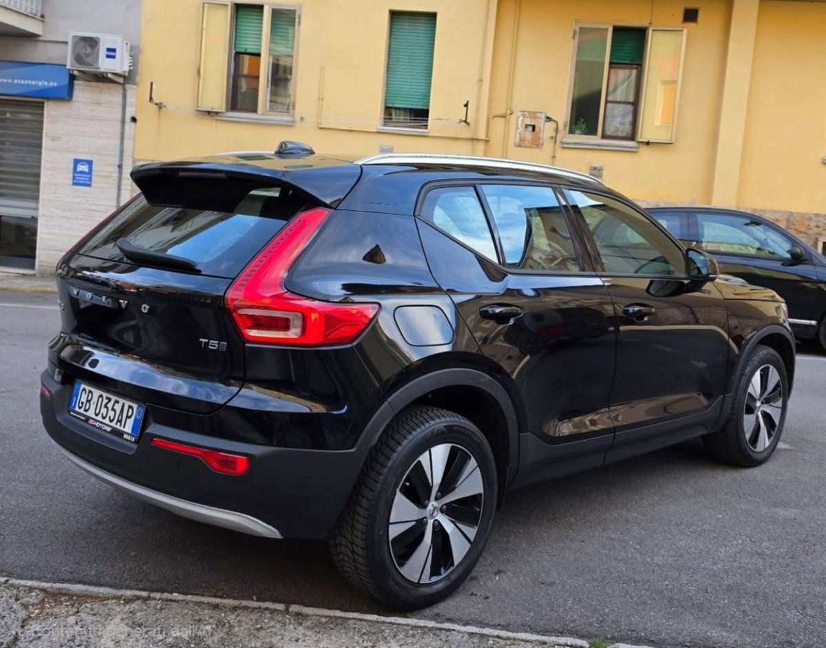 Volvo XC40 T5 Twin Engine Geartronic Momentum (15)