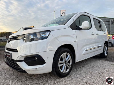 Toyota Proace City Verso City Verso 1.5D 100 CV S&S Short Lounge (11)