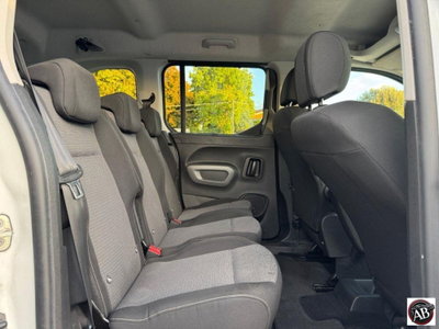 Toyota Proace City Verso City Verso 1.5D 100 CV S&S Short Lounge (17)