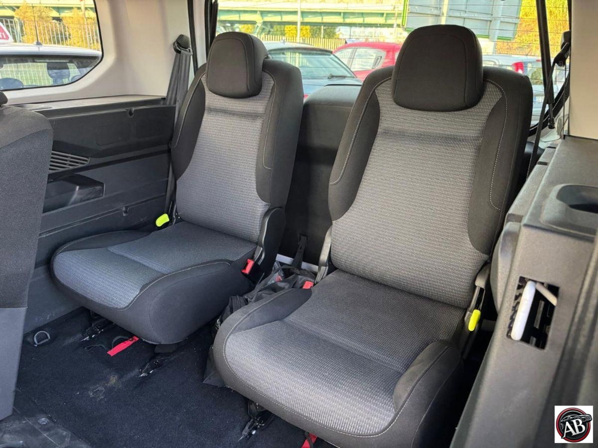 Toyota Proace City Verso City Verso 1.5D 100 CV S&S Short Lounge (19)