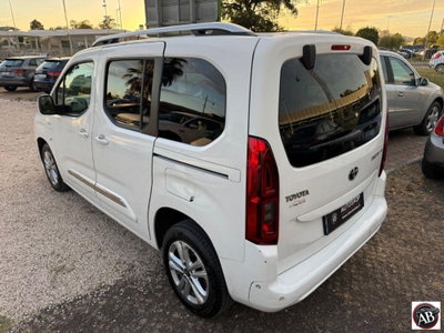 Toyota Proace City Verso City Verso 1.5D 100 CV S&S Short Lounge (4)