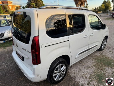 Toyota Proace City Verso City Verso 1.5D 100 CV S&S Short Lounge (7)