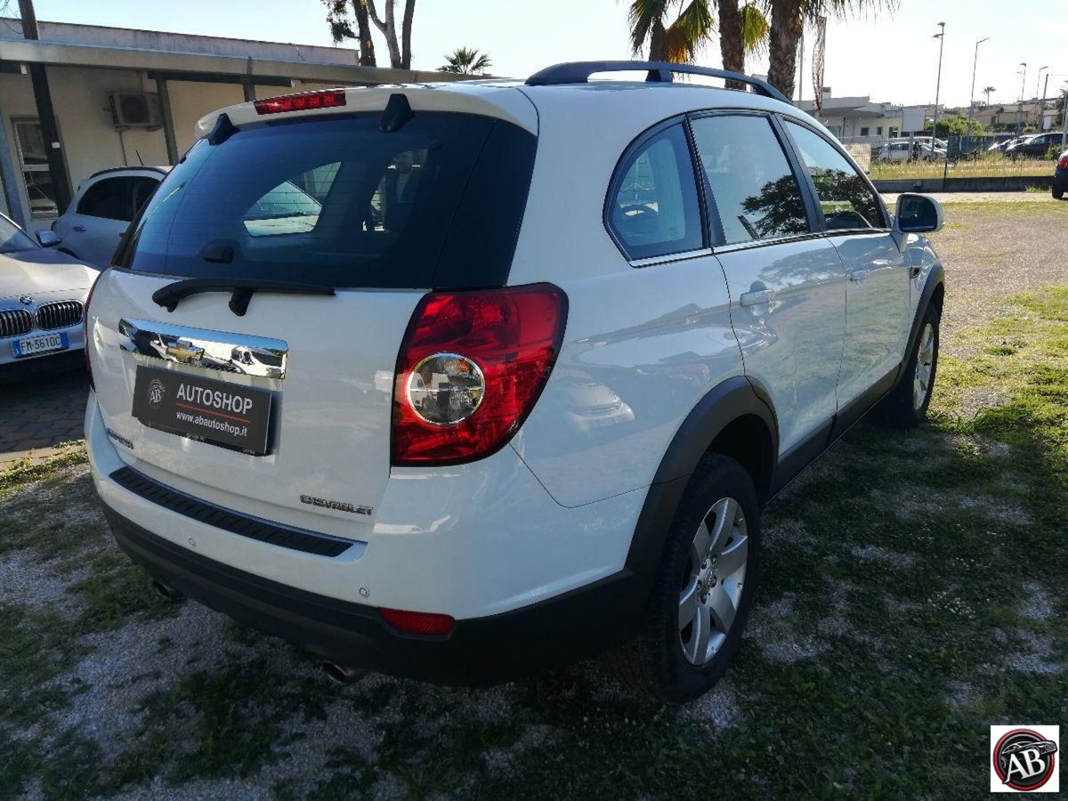 Chevrolet Captiva 2.2 VCDi 163CV 2WD LT (9)
