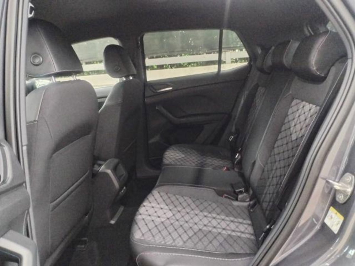 Volkswagen T-Cross 1.0 tsi R-Line 115cv (10)