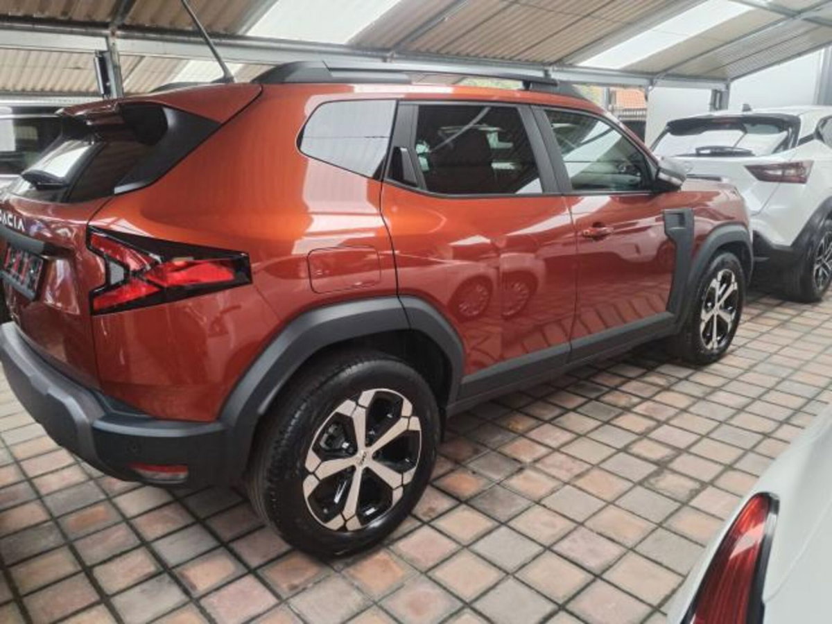 Dacia Duster 1.6 hybrid Journey 140cv (5)