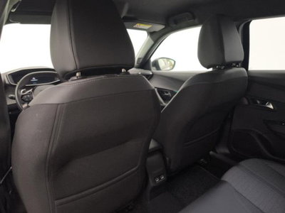 Peugeot 2008 BlueHDi 130 S&S EAT8 Allure Pack (19)