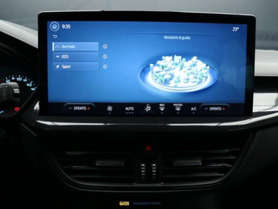 Ford Focus Station Wagon 1.5 EcoBlue 120 CV automatico SW ST-Line (14)