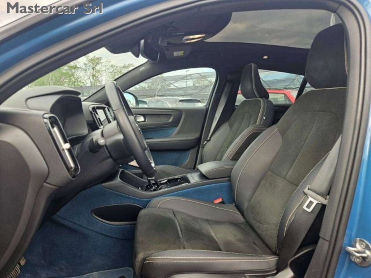 Volvo C40 Recharge Twin Motor AWD 1st Edition (11)