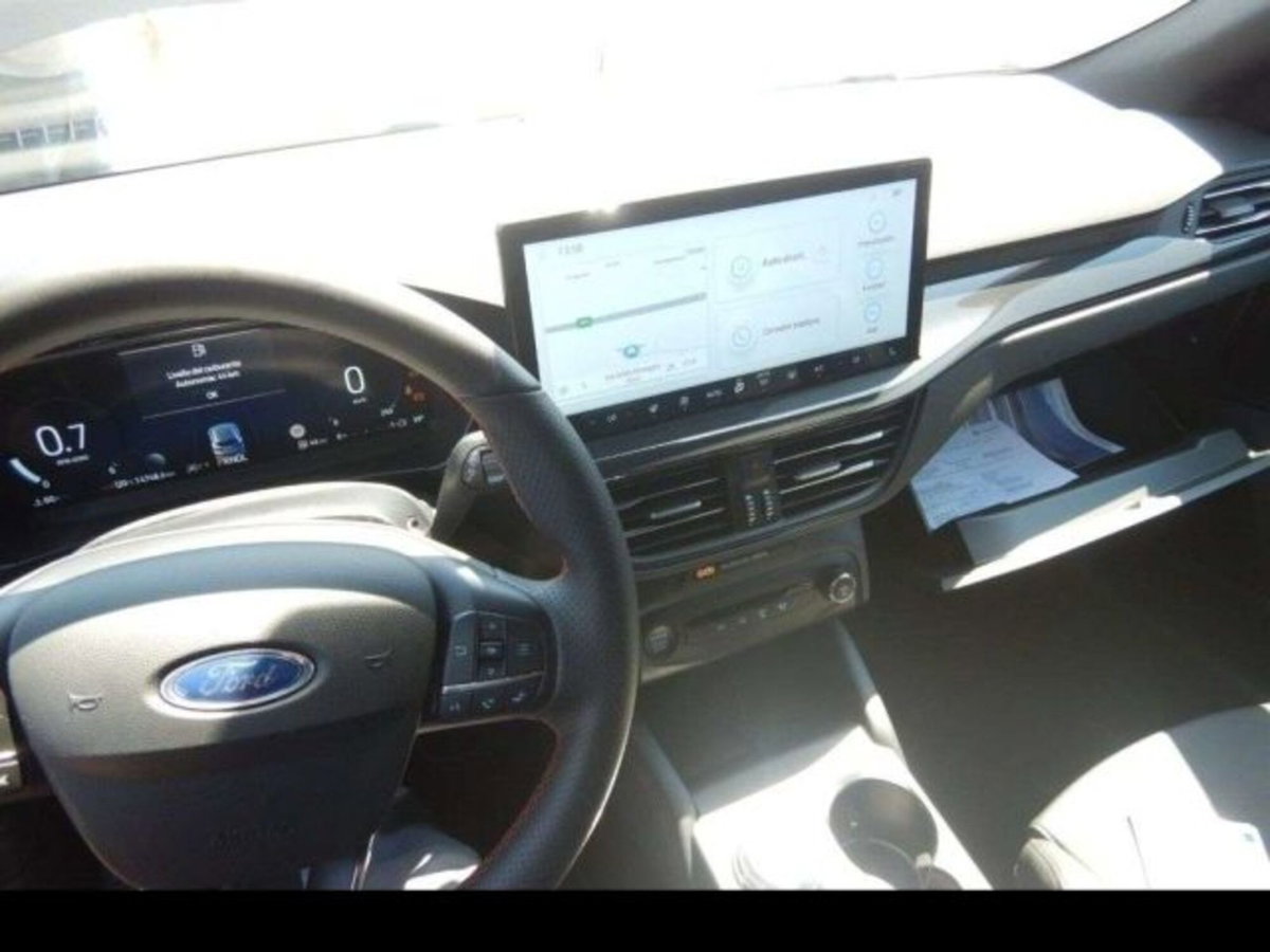Ford Focus 1.5 ecoblue ST-Line X 115cv auto (9)