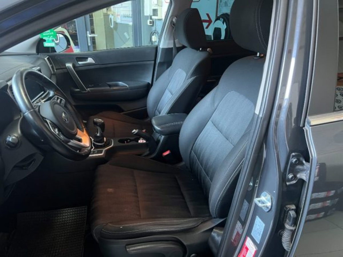 Kia Sportage 1.6 CRDI 115 CV 2WD Style (7)