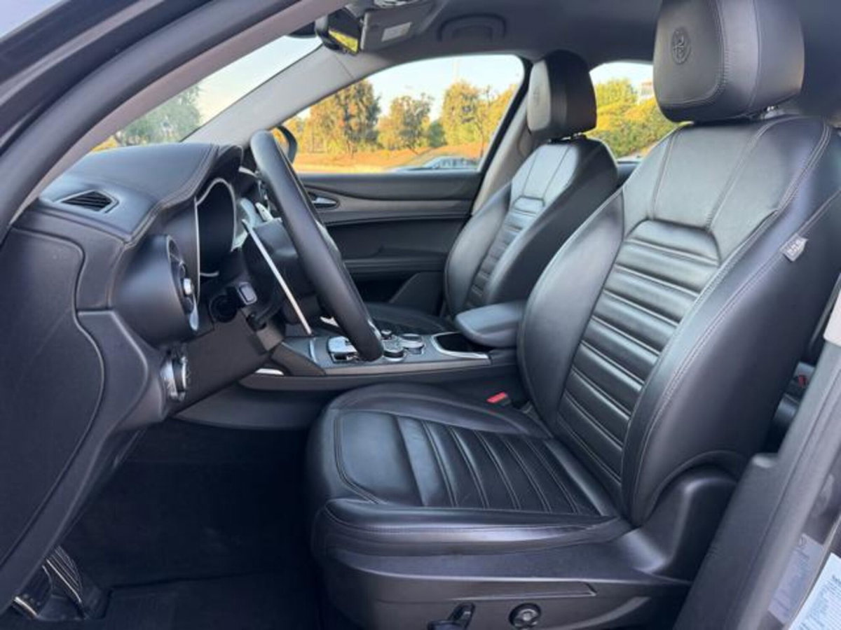 Alfa Romeo Stelvio Stelvio 2.2 Turbodiesel 210 CV AT8 Q4 Ti (10)