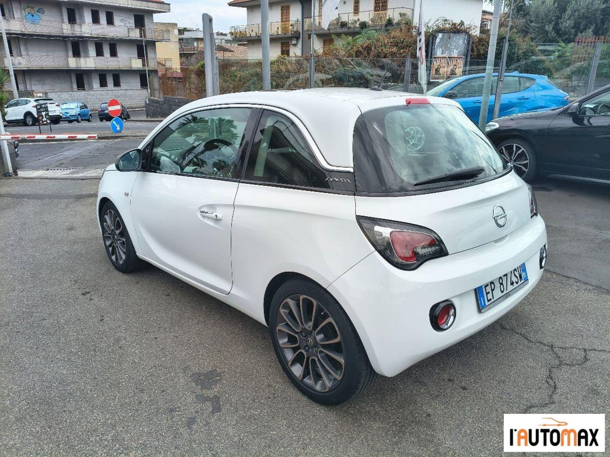 Opel Adam 1.2 70 CV Glam (10)