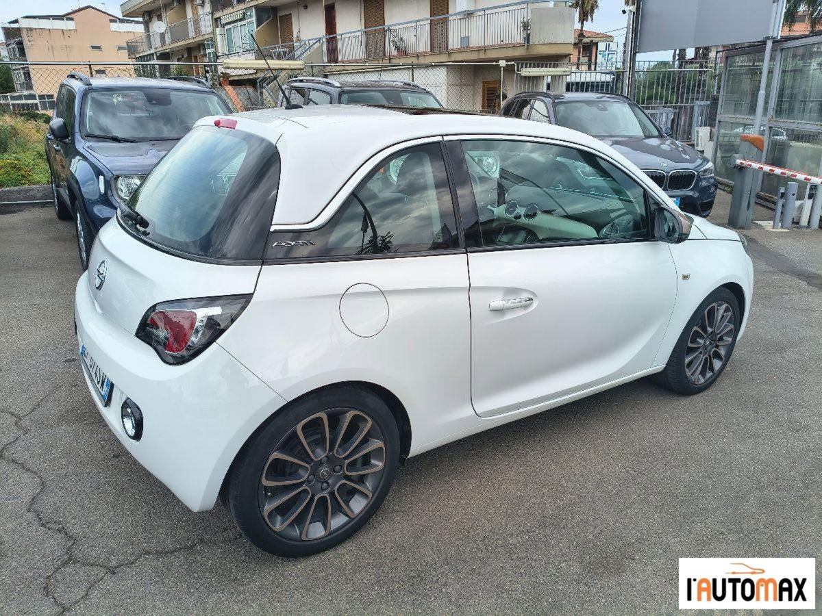 Opel Adam 1.2 70 CV Glam (9)