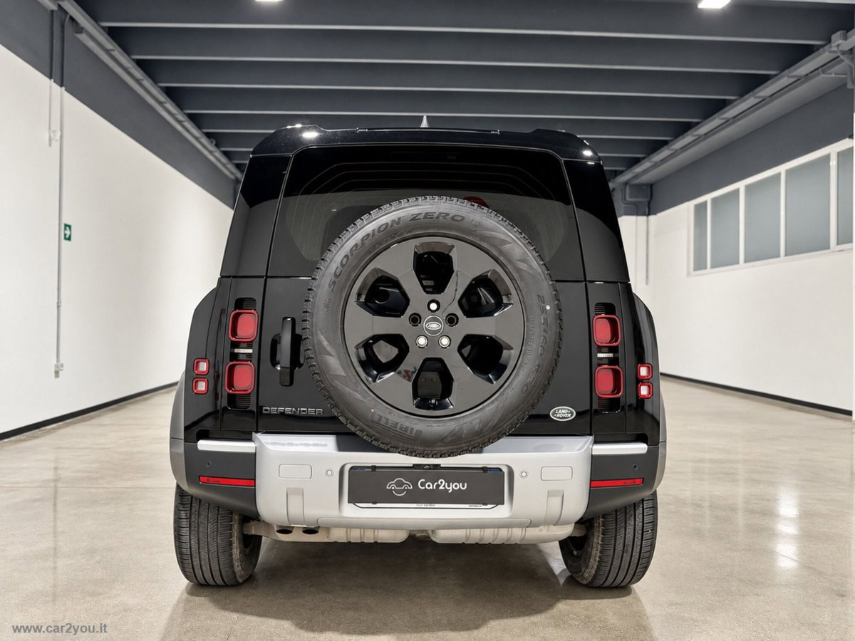 Land Rover Defender 110 3.0d i6 mhev X-Dynamic SE awd 200cv auto (9)