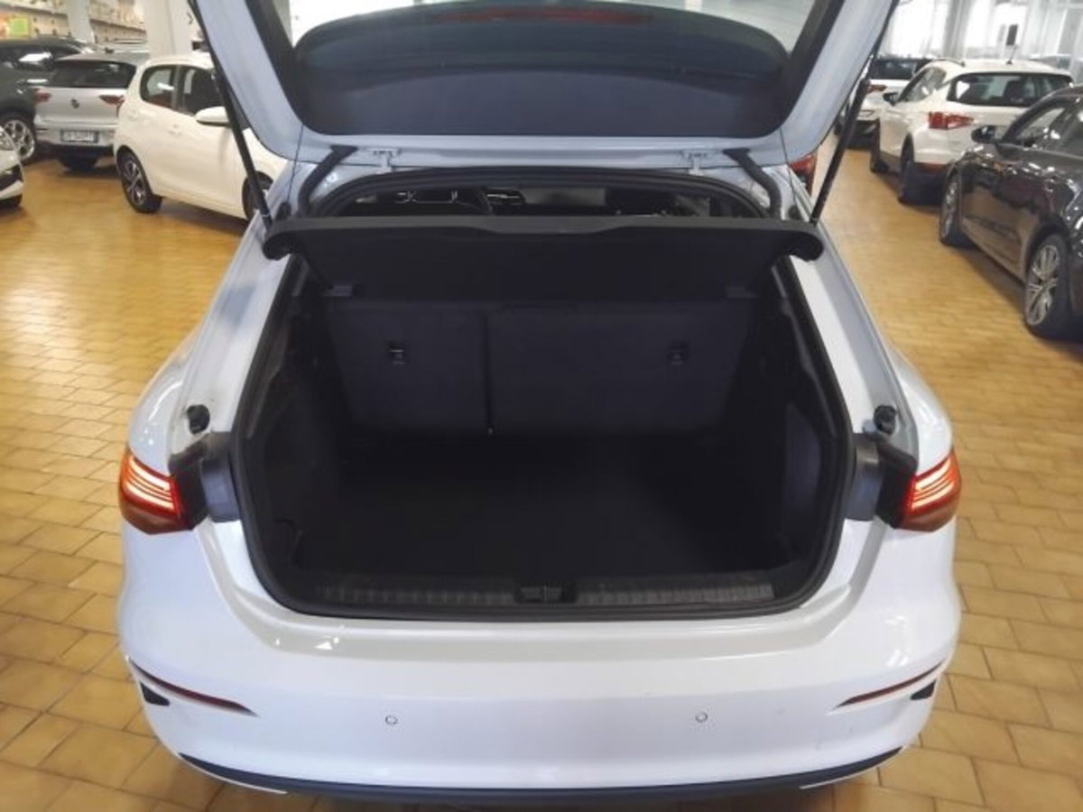 Audi A3 Sportback 30 TDI S tronic Business (10)