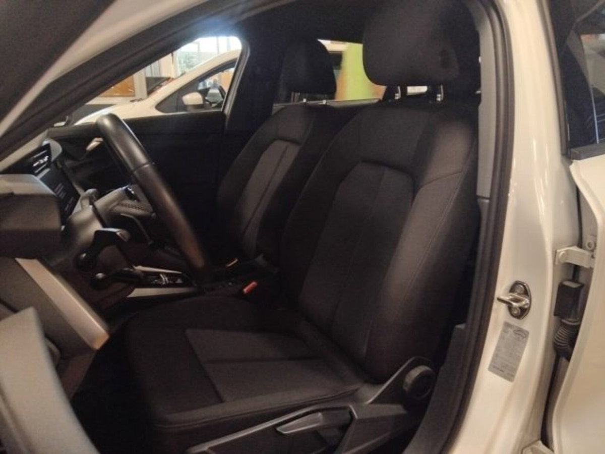 Audi A3 Sportback 30 TDI S tronic Business (16)