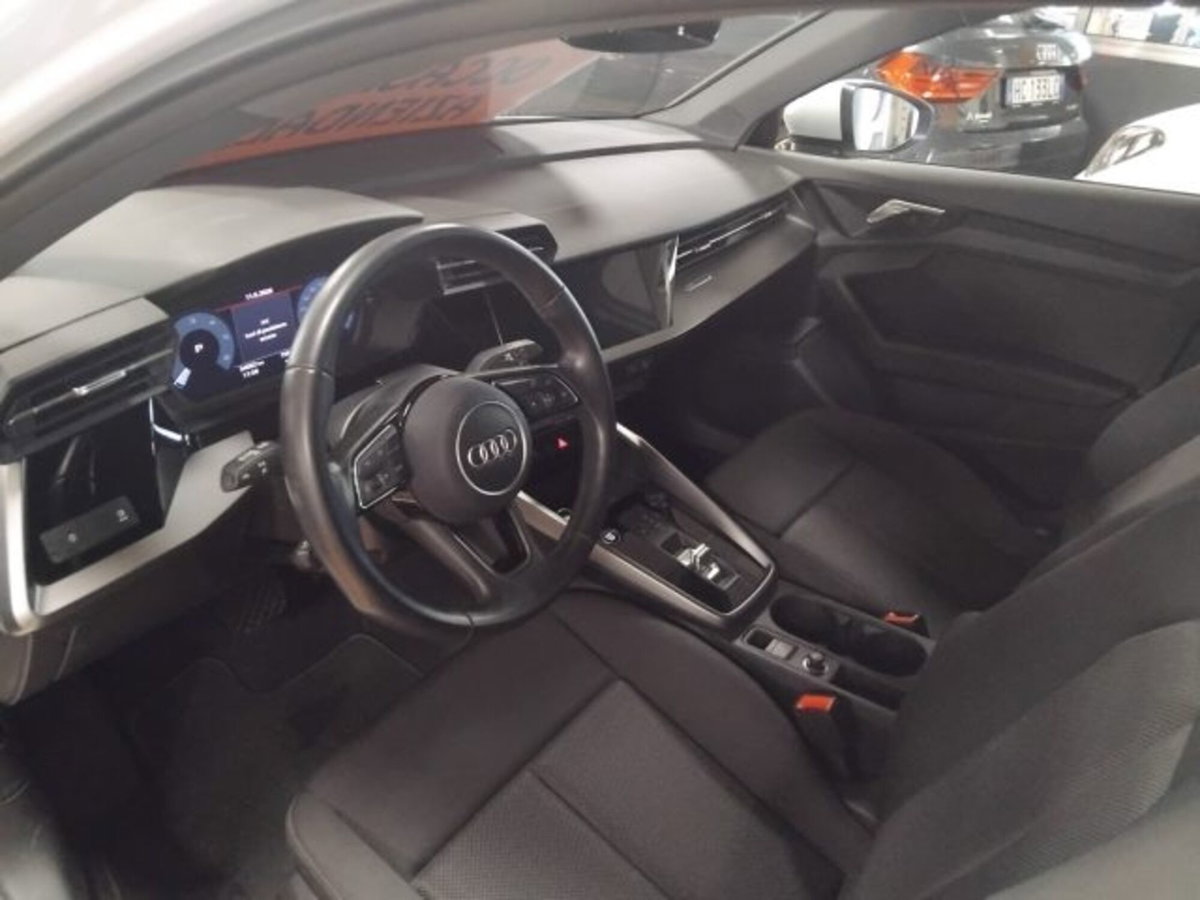 Audi A3 Sportback 30 TDI S tronic Business (17)
