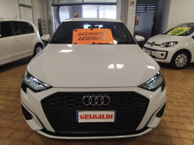 Audi A3 Sportback 30 TDI S tronic Business (2)
